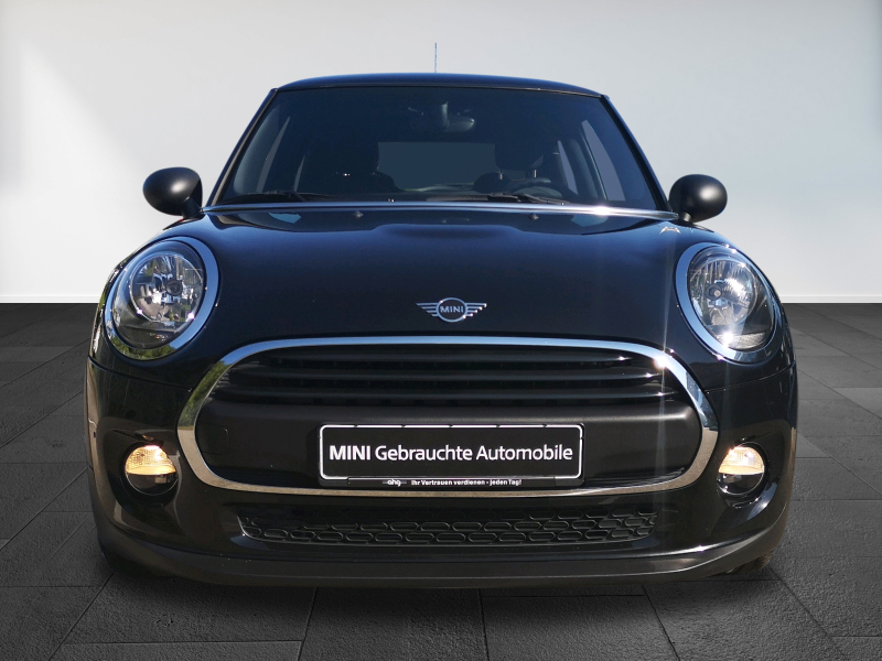 MINI - One Blackyard