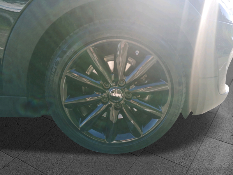 MINI - One Blackyard