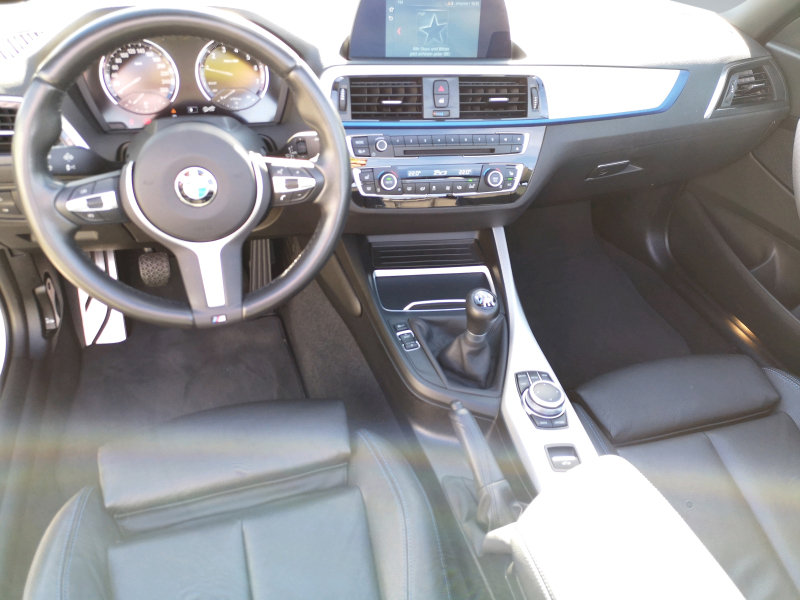 BMW - 218i Cabrio M Sport