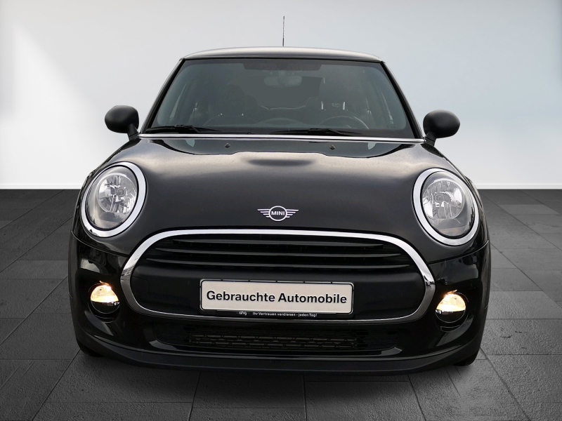 MINI - One Blackyard