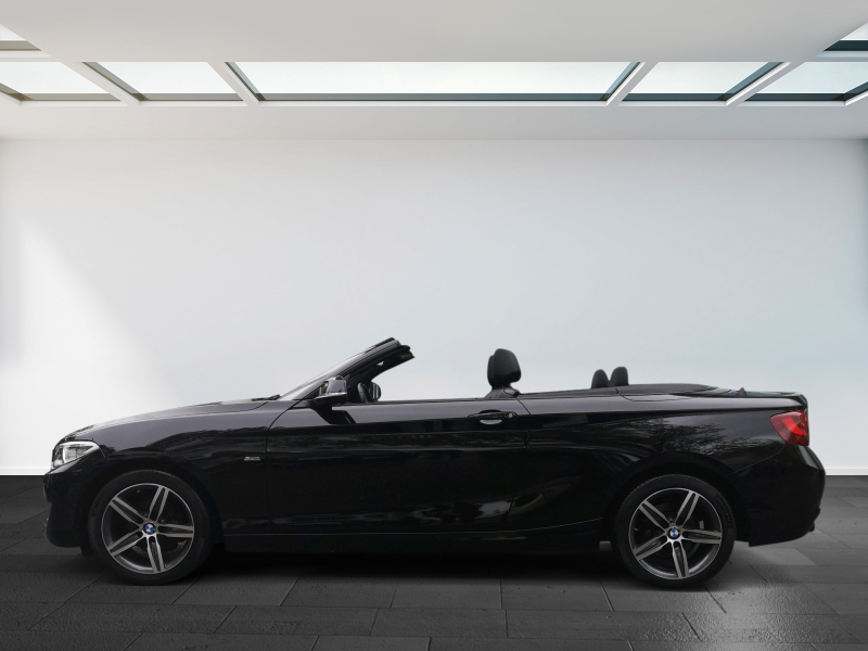BMW - 218i Cabrio Sport Line