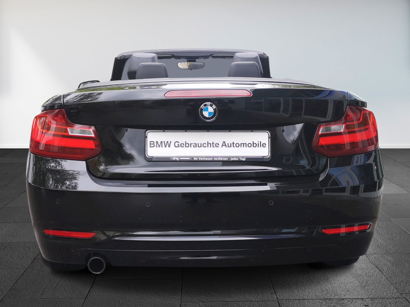 BMW - 218i Cabrio Sport Line