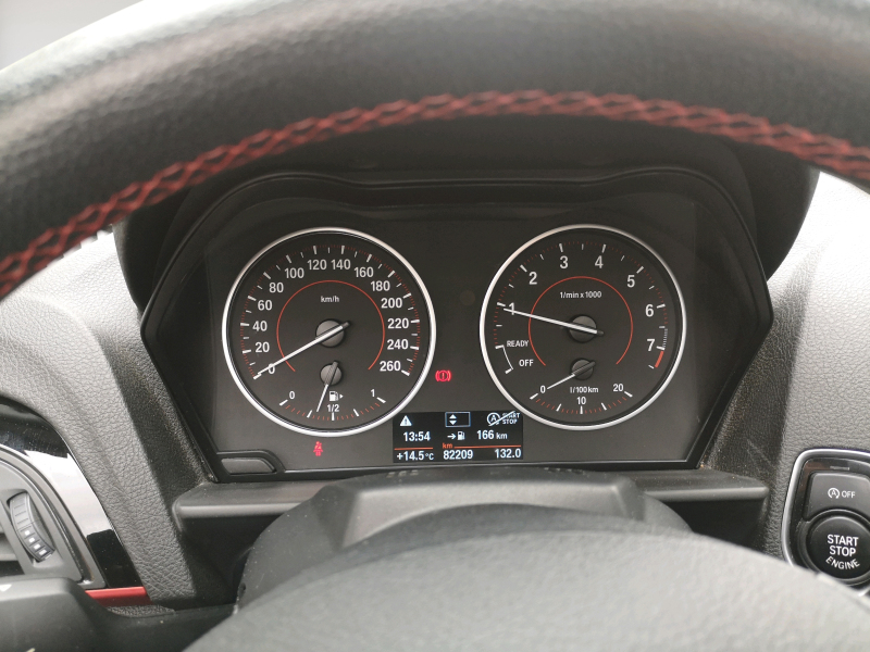 BMW - 218i Cabrio Sport Line