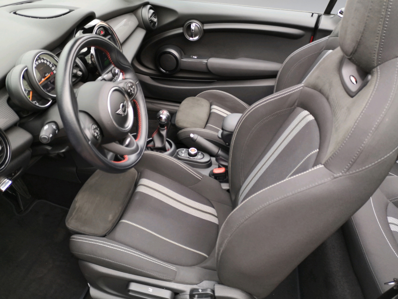 MINI - Cooper Cabrio