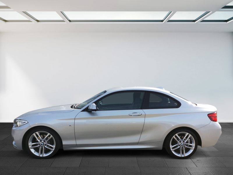 BMW - 220i Coupe M Sport