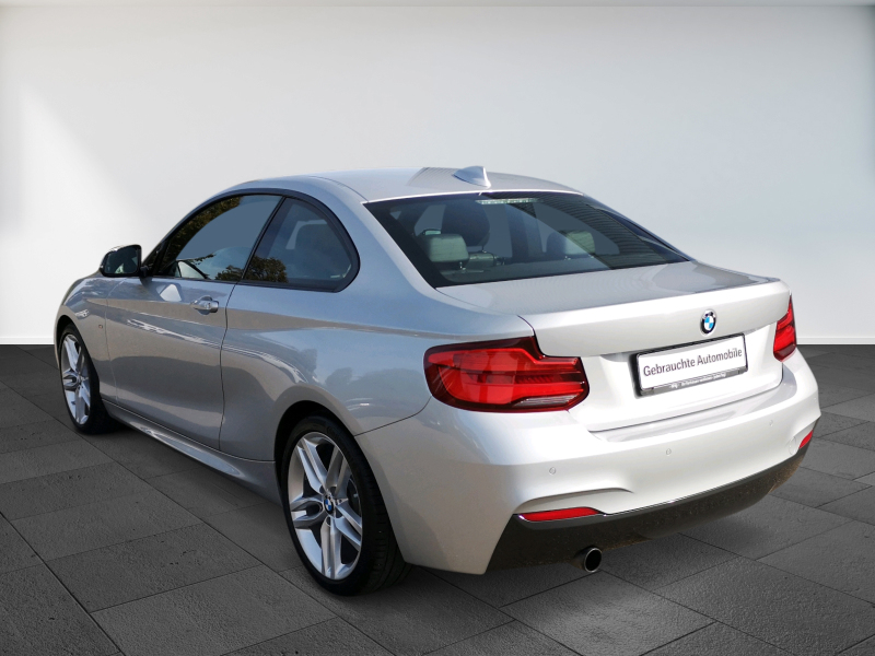 BMW - 220i Coupe M Sport