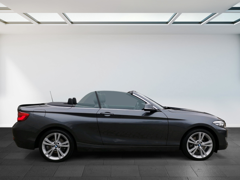 BMW - 220i Steptronic Cabrio Luxury Line