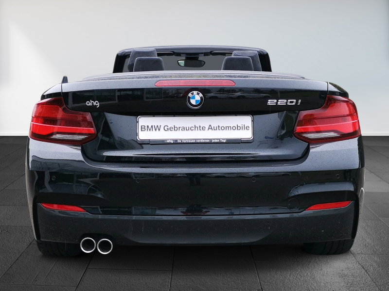 BMW - 220i Cabrio Sport-Aut.