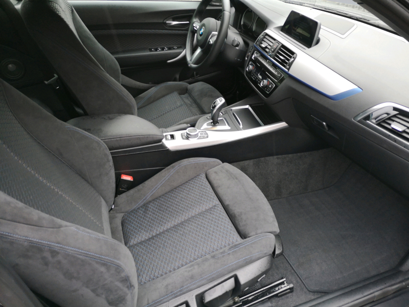 BMW - 220i Cabrio Sport-Aut.