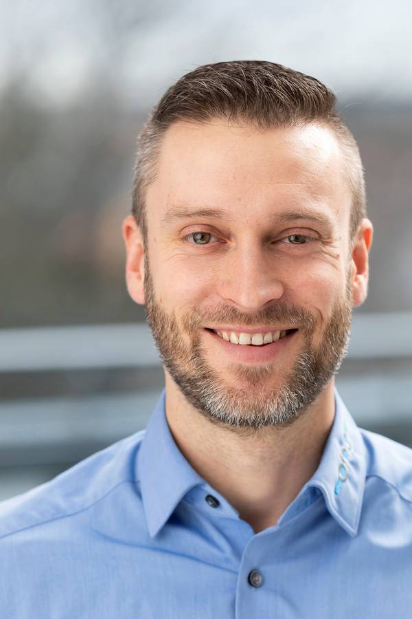 contact_import_imageGJZWr6