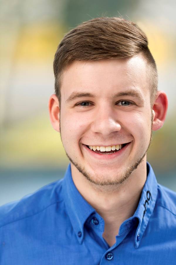 contact_import_imageXH0Xs5