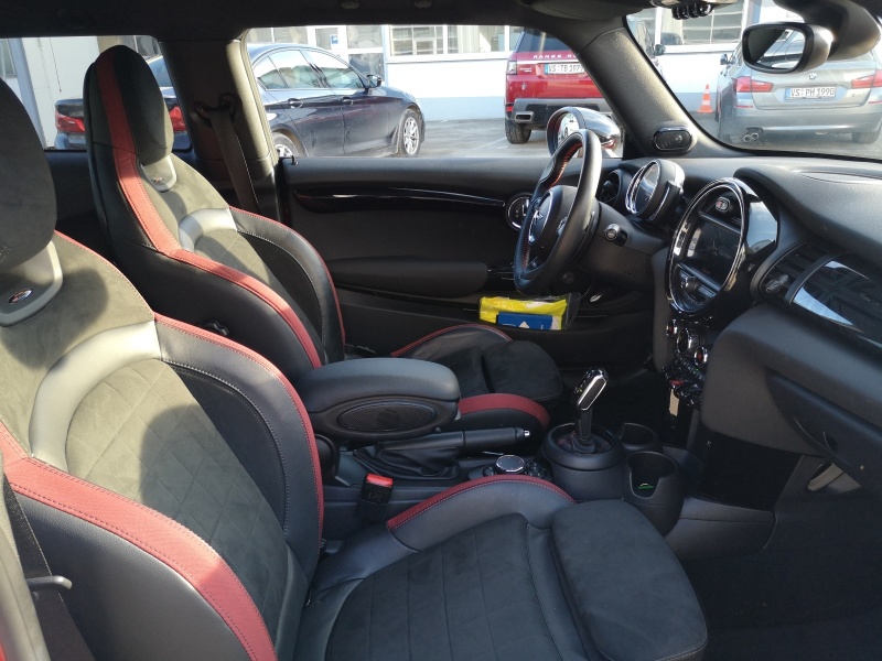 MINI - John Cooper Works