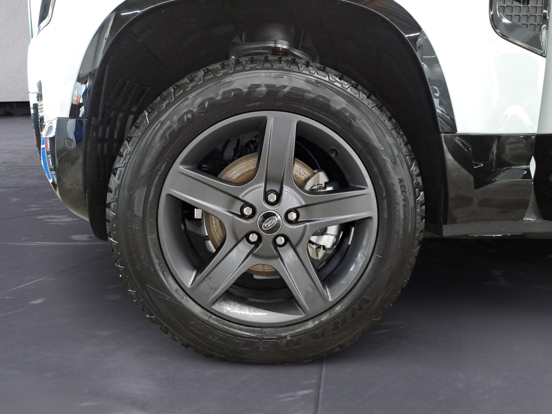 Land Rover - Defender 90 D250 X-Dynamic SE