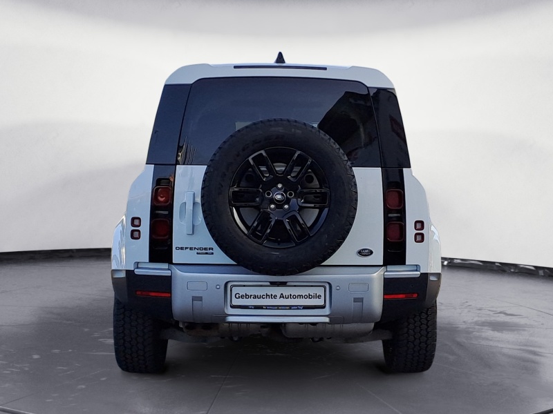 Land Rover - Defender 110 D240 SE