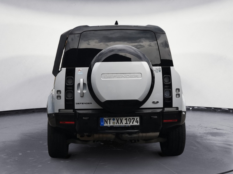 Land Rover - Defender 110 D300 X