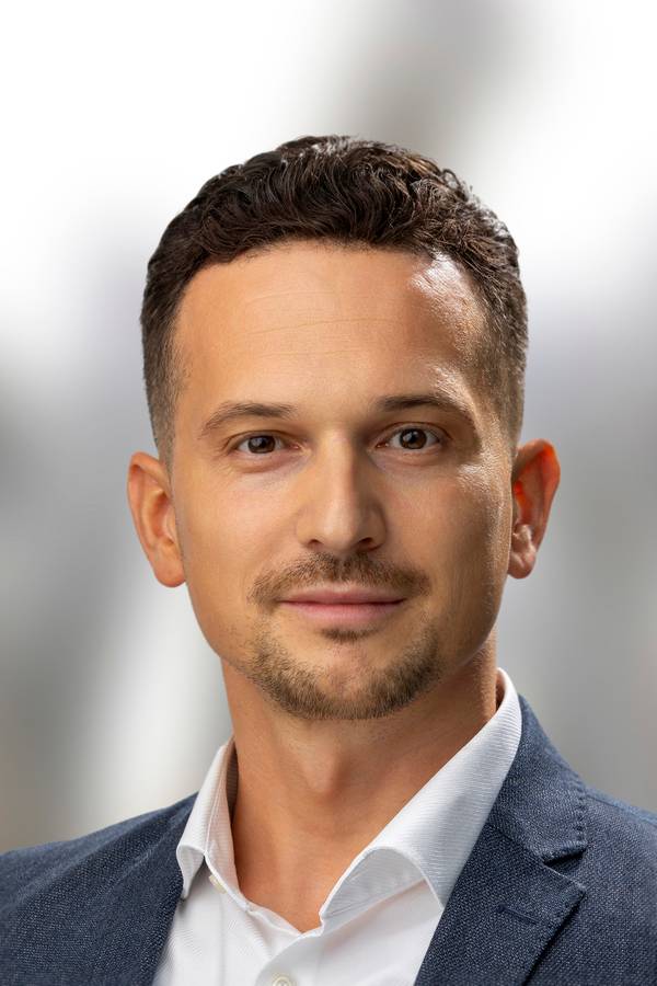 contact_import_imagejf1rwA