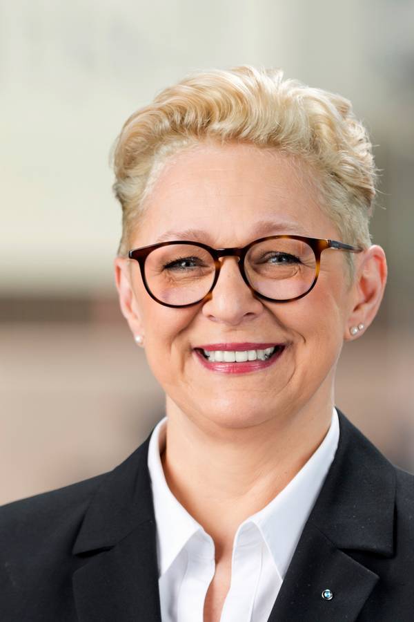 contact_import_imageGX1Fcd