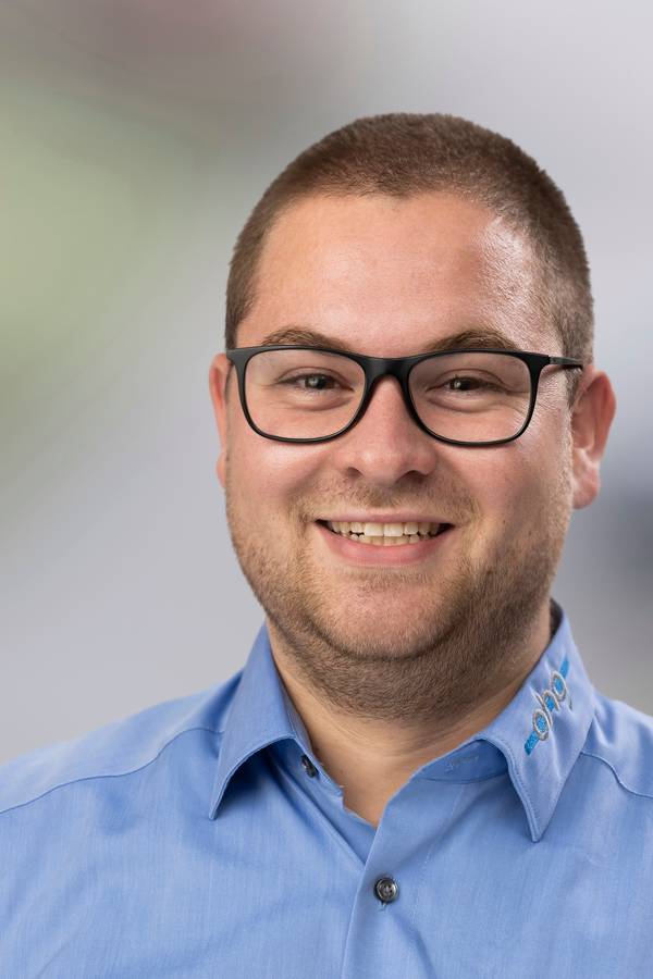 contact_import_imageNPfOmJ