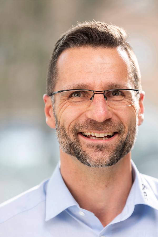 contact_import_imageeGwOPm