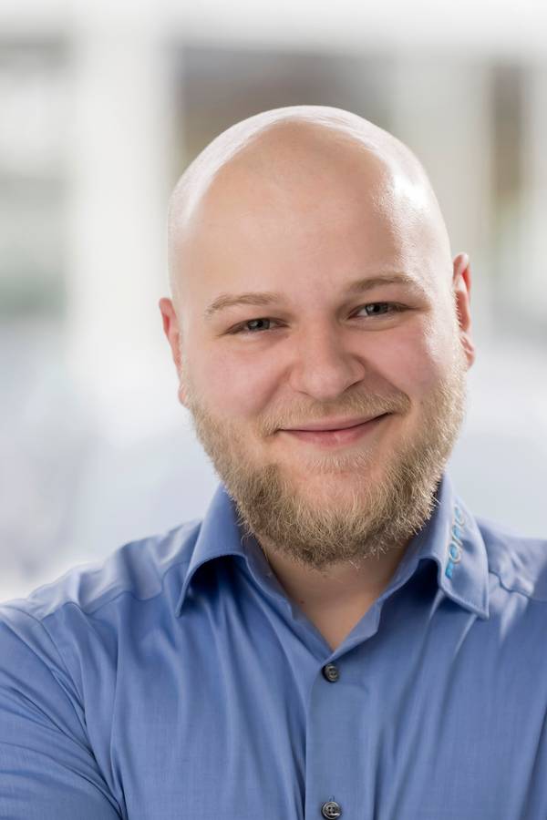 contact_import_imageTYNte1