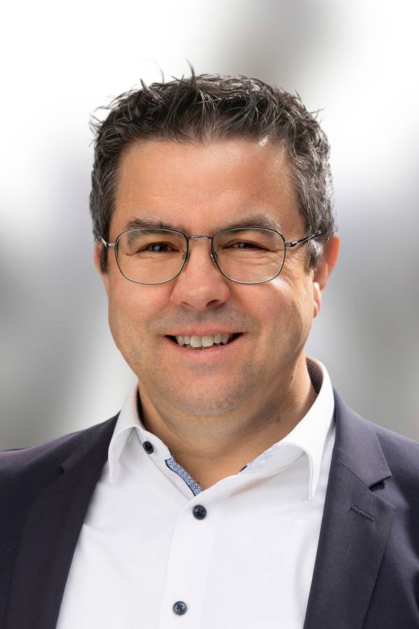 contact_import_imageSqv4Ly