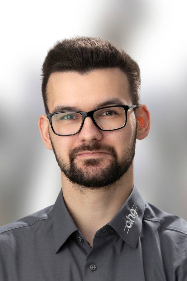 contact_import_imageDP1Z3L