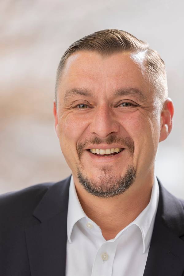 contact_import_imageLWuVI1