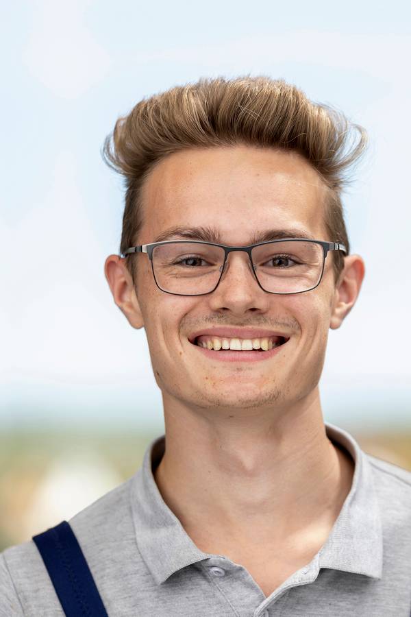 contact_import_imageMV2LDW