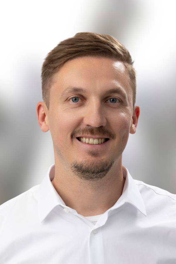 contact_import_imageYMgOgH