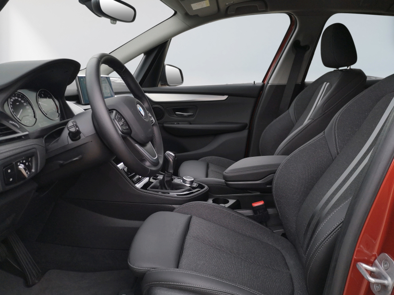 BMW - 216d Active Tourer Sport Line