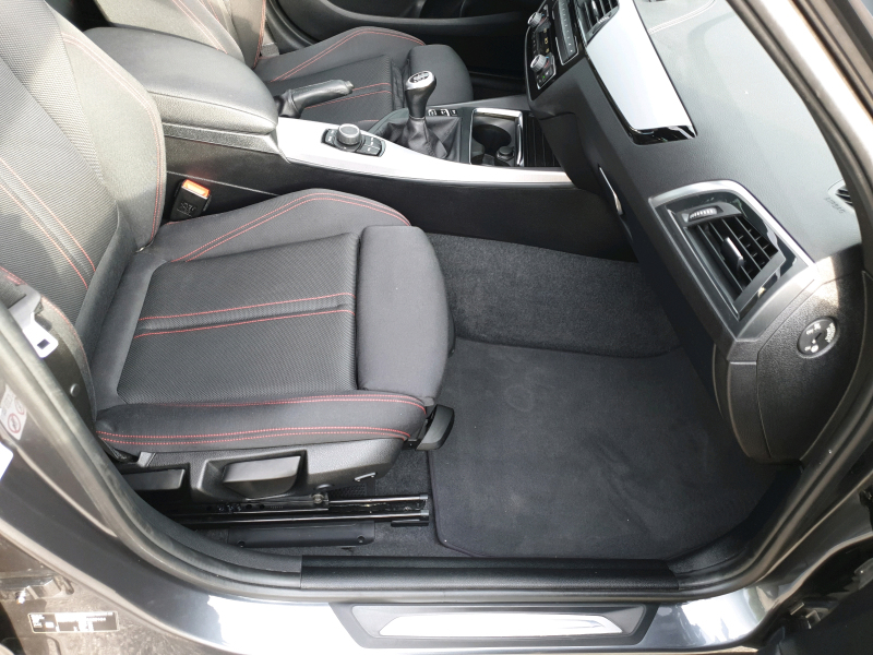 BMW - 120d Sport Line