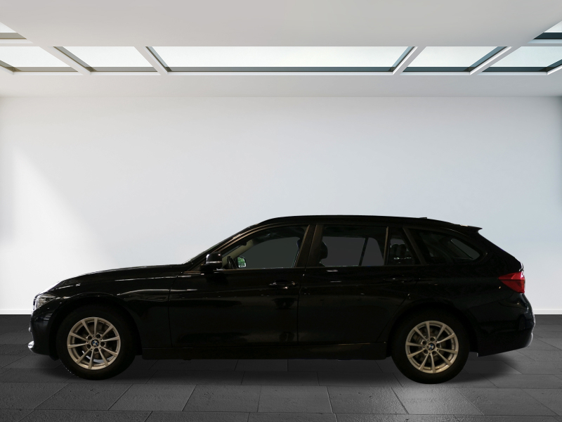 BMW - 320d Touring Advantage Aut.