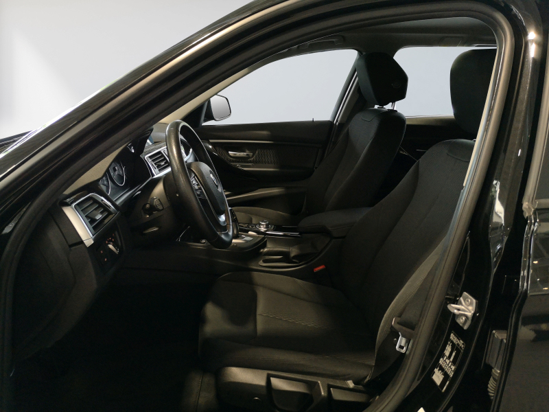 BMW - 320d Touring Advantage Aut.