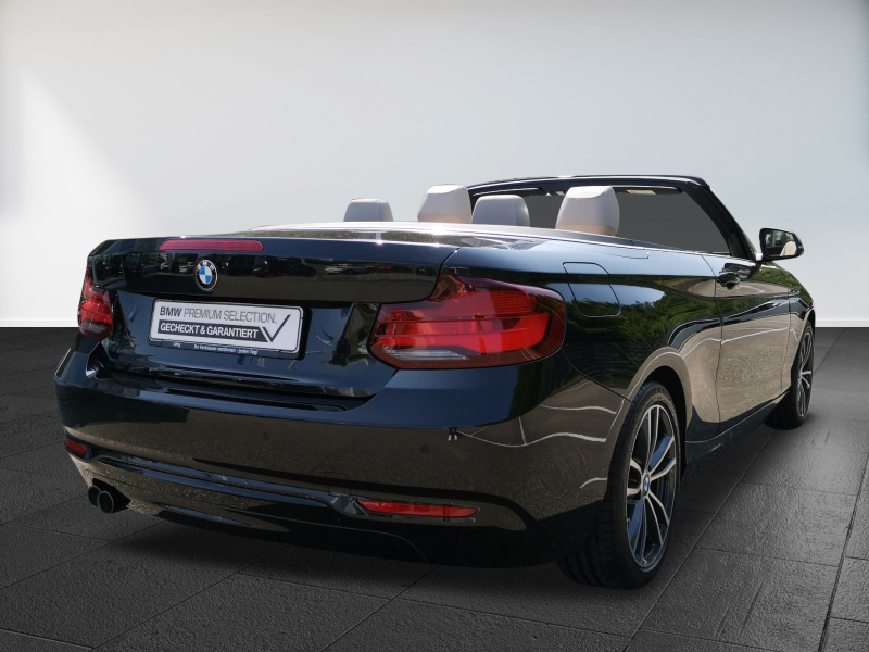 BMW - 220d Cabrio Sport Line