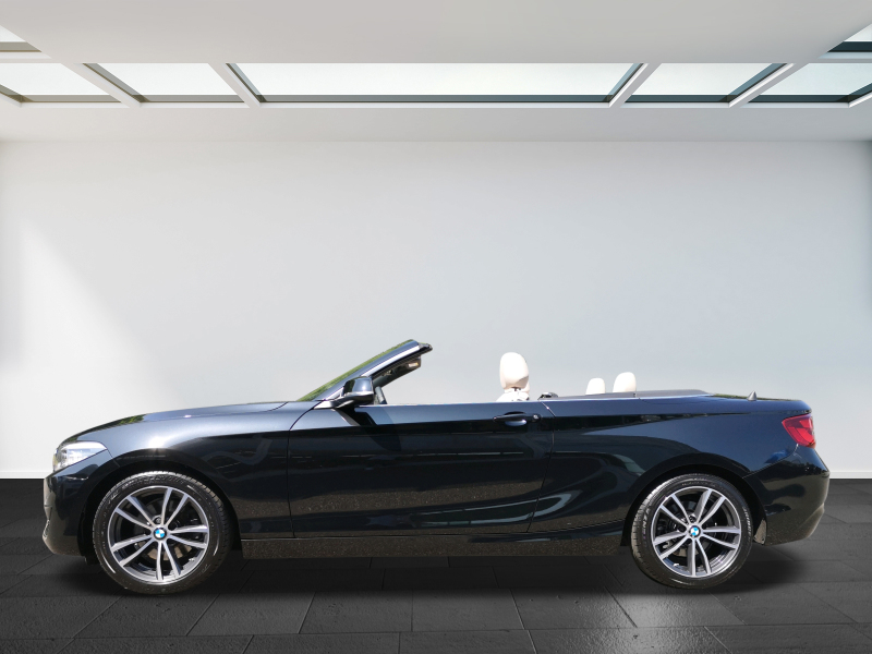 BMW - 220d Cabrio Sport Line