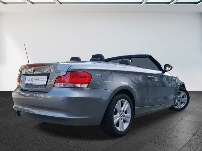 BMW - 120i Cabrio