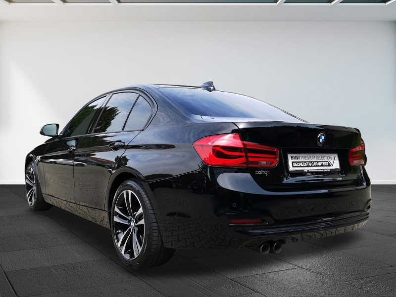 BMW - 320i Sport Line Lim.