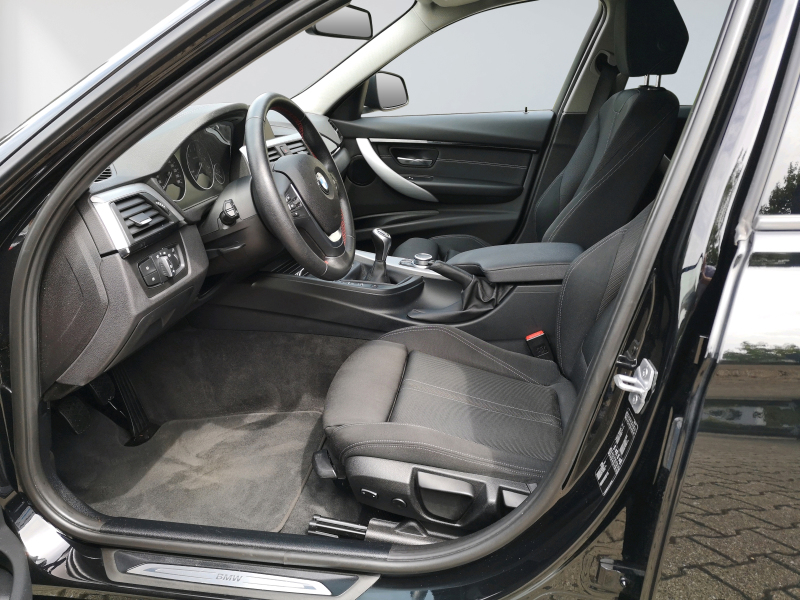 BMW - 320i Sport Line Lim.