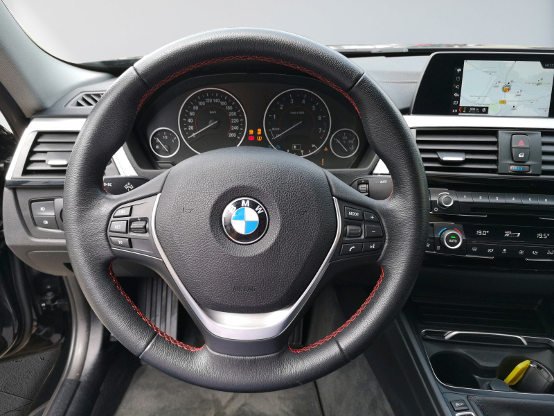 BMW - 320i Sport Line Lim.