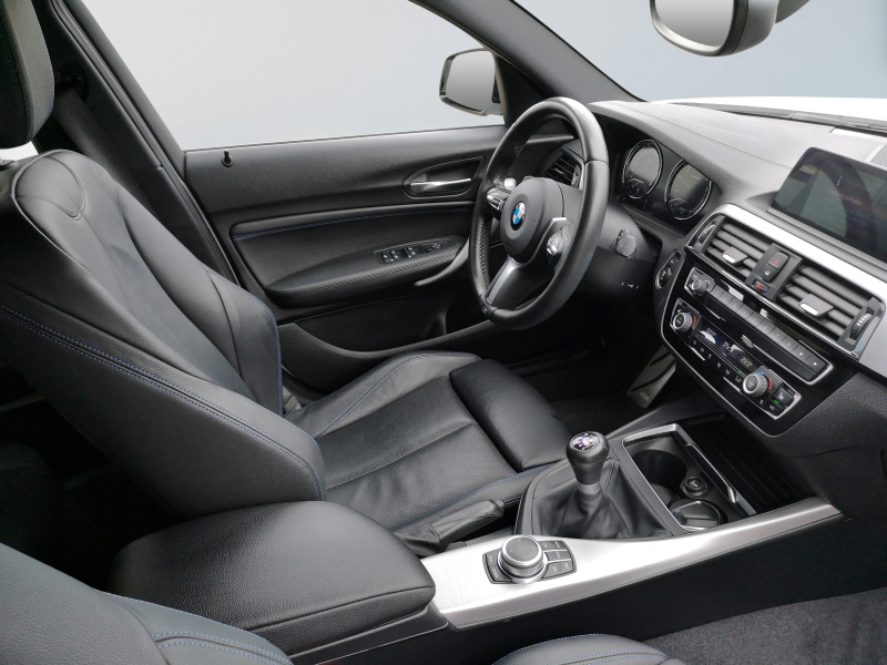 BMW - 118i Edition M Sport Shadow