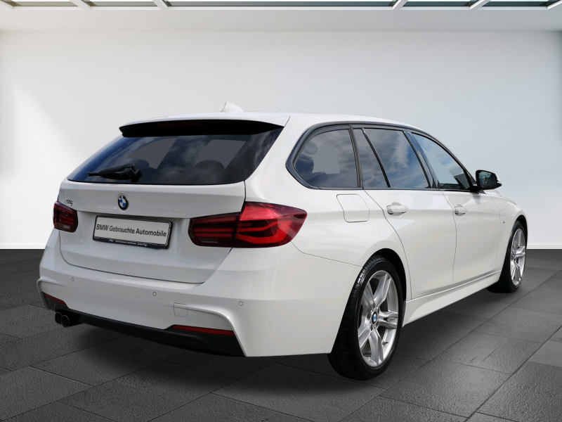 BMW - 330d Touring M Sport Shadow