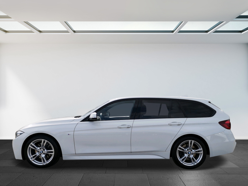 BMW - 330d Touring M Sport Shadow
