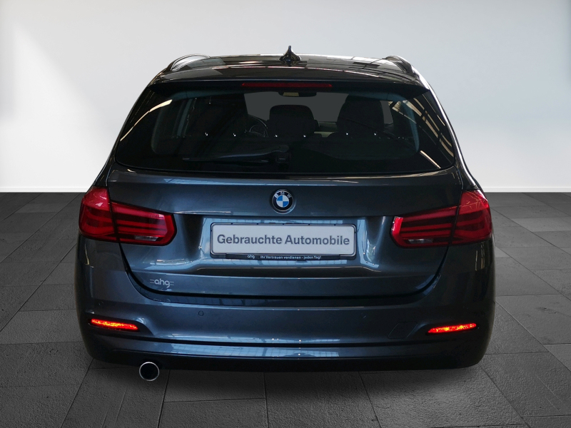 BMW - 318d Touring Advantage Aut.