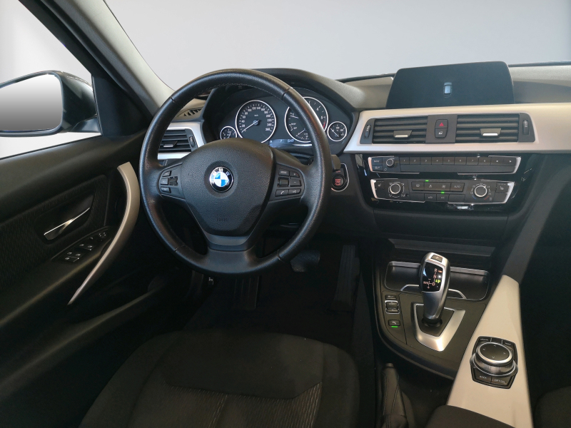 BMW - 318d Touring Advantage Aut.