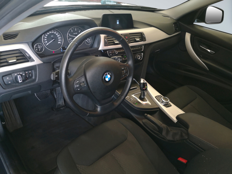 BMW - 318d Touring Advantage Aut.