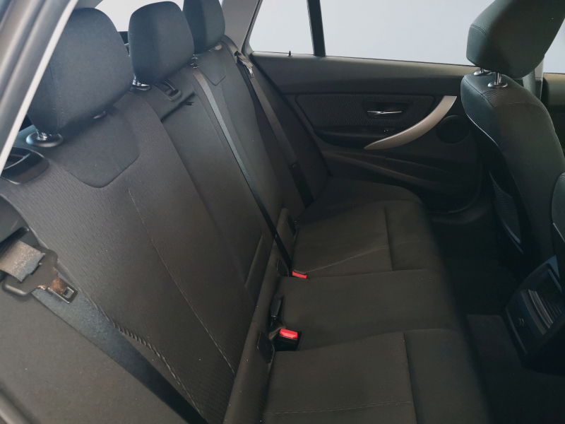 BMW - 318d Touring Advantage Aut.