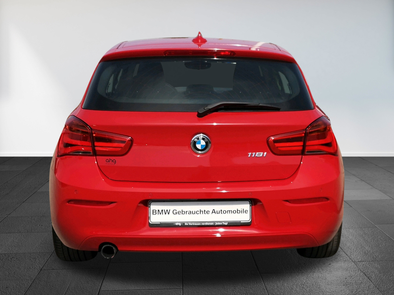 BMW - 118i Advantage