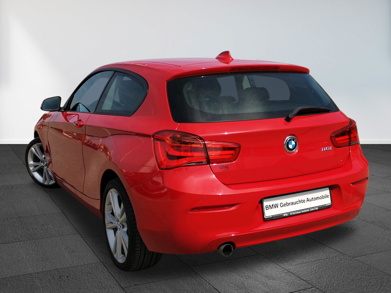 BMW - 118i Advantage