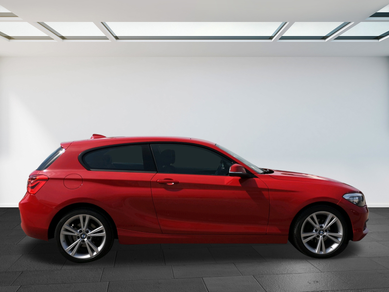 BMW - 118i Advantage