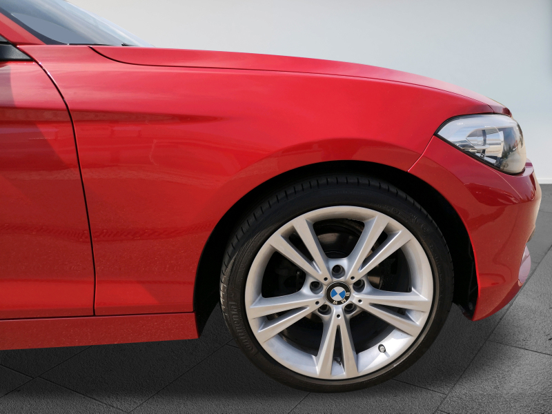 BMW - 118i Advantage